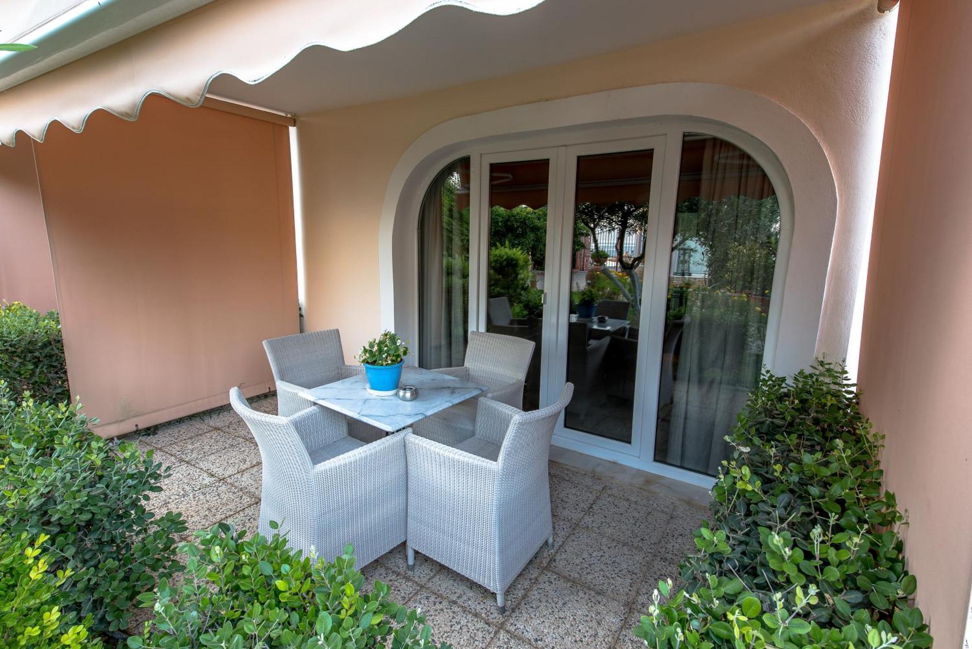Over Sea Rooms & Villas Loutra Edipsou  Exterior photo