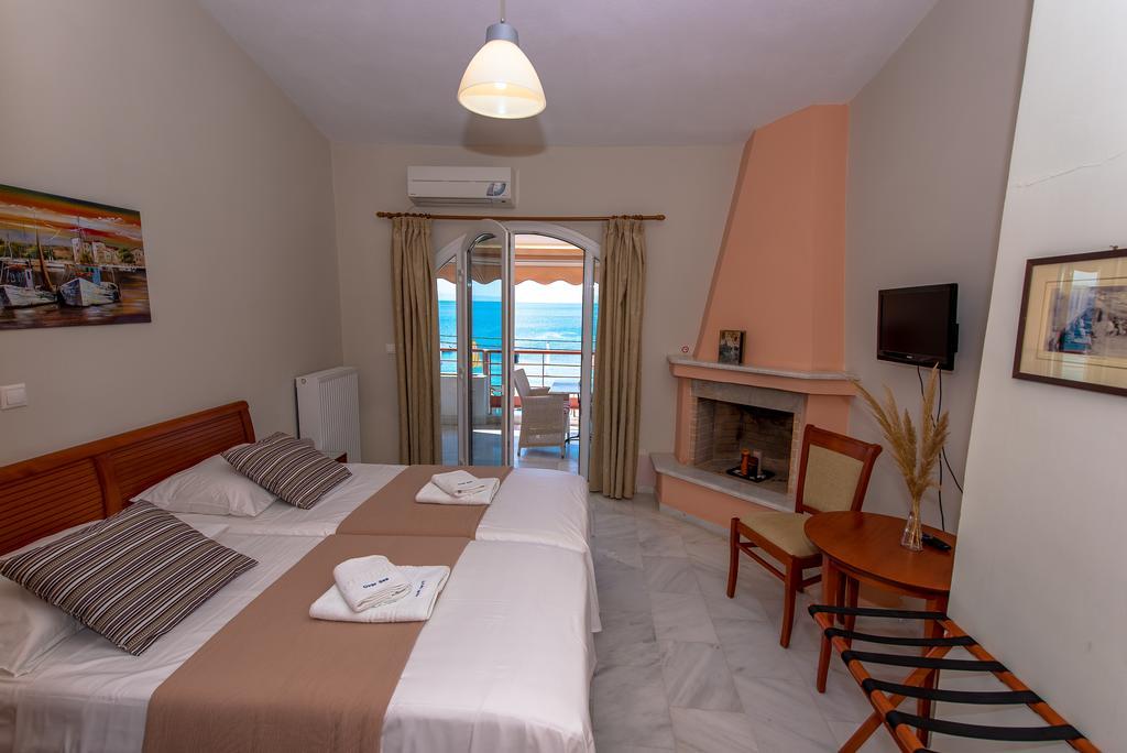 Over Sea Rooms & Villas Loutra Edipsou  Exterior photo