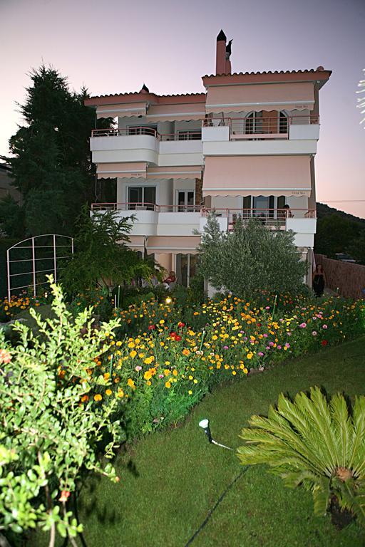 Over Sea Rooms & Villas Loutra Edipsou  Exterior photo